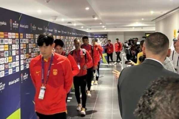 中国队亚洲杯三战2积分难保出线希望